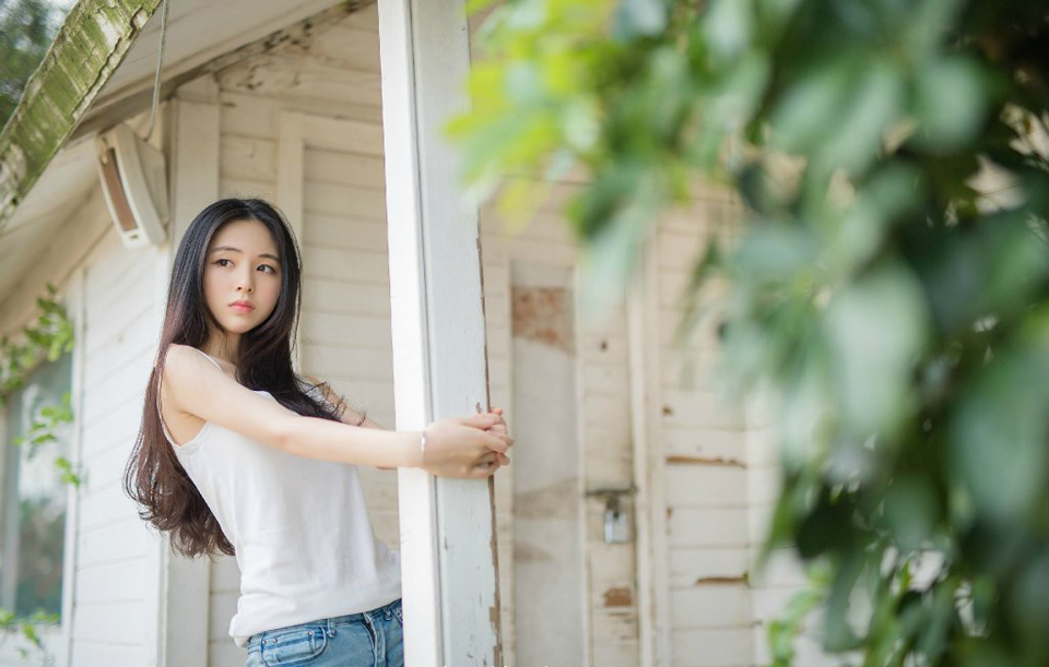 而周瑜之死，最恨诸葛亮或者说最仇视荆州的，恐怕就是吕蒙了，虽然说由吕蒙来接手柴桑大营对江东而言的确是个很好的选择，因为吕蒙无论资历还是能力也确实是最佳的人选，同时也可以平复周瑜之死带来的隐患，但并非没有可替代的人物，比如说鲁肃，孙权在这个时候派吕蒙来执掌柴桑大营，是不是代表着，孙权有意对荆州动兵？